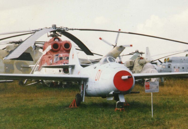 Mikoyan-Gourevitch MiG-9